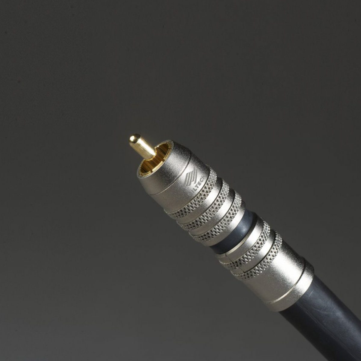 Golden Eagle 75 Double Crown Ohm Kabel Audio